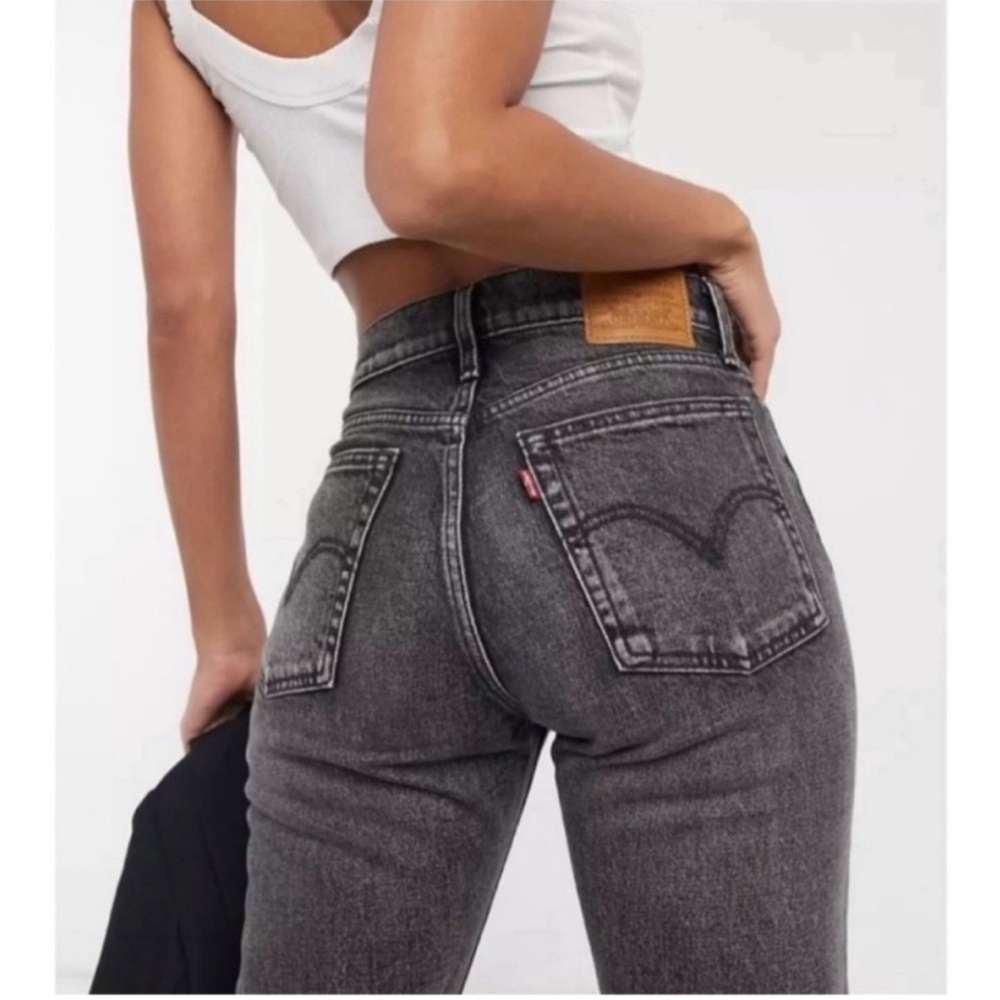 Levi's Wedgie Women's Ankle Jeans in Gray 28